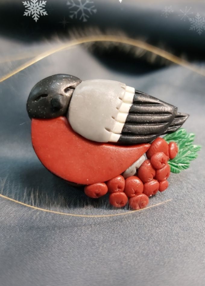 Брошь "Снегирь". Мастер-класс по лепке из полимерной глины