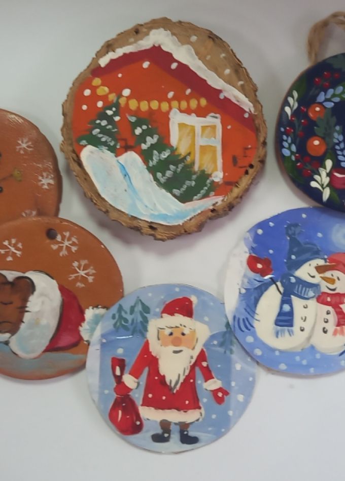 Роспись новогодних украшений. Мастер-класс по рисованию