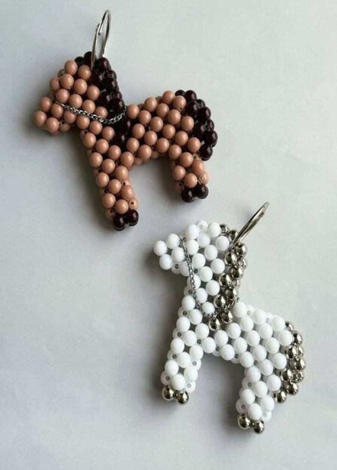 Лошадка из бусин