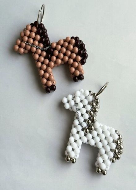 Лошадка из бусин