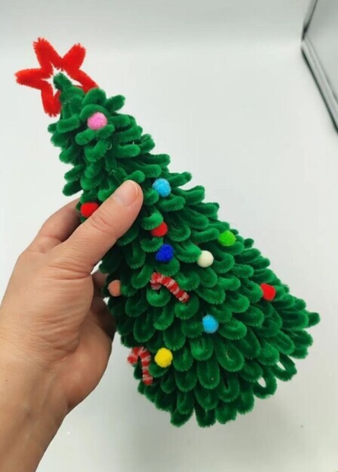 Ёлочка из пушистой синельной проволоки