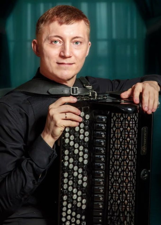 Дмитрий Соловьёв и камерный оркестр