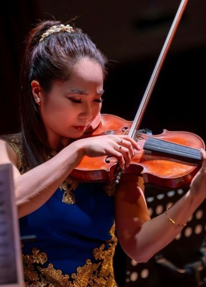 Ninagawa Orchestra и Хироко Нинагава