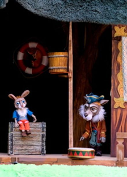 По зеленым холмам океана