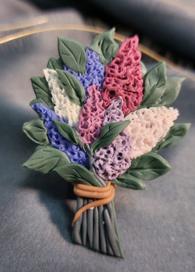 Брошь Сирень. Мастер-класс по лепке из полимерной глины